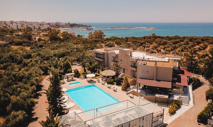 Kiparissia Hotel | Apollo Resort Art Hotel