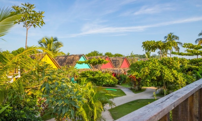 Las Escobas del Venado Hotel | Selina Playa Venao
