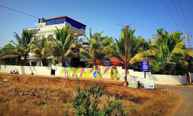 Mandrem Hotel | Moustache Goa CoWork Hostel