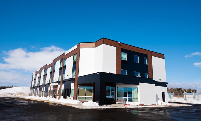 Berthierville Hotel | Days Inn by Wyndham Berthierville