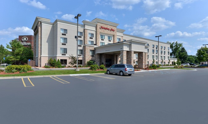 Auburn Hills Hotel | Hampton Inn Detroit/Auburn Hills South