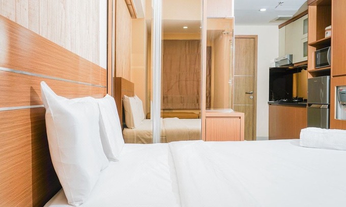 Cikarang Hotel | Elegant New Studio the Oasis Apartment
