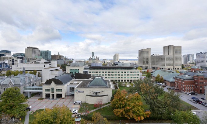 Golden Triangle Hotel | Ottawa Embassy Hotel & Suites