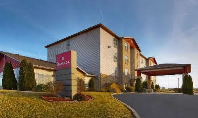 Sparta Hotel | Ramada by Wyndham Sparta/at Speedway