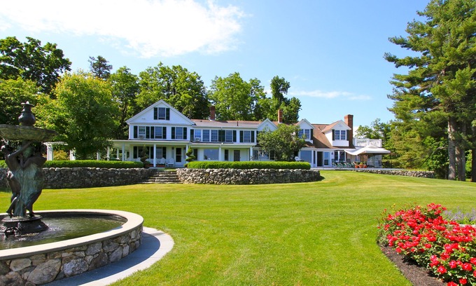 Ashburnham Hotel | The Maguire House Bed & Breakfast