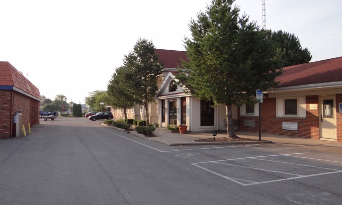 Bellevue Hotel | Bellevue Hotel and Suites