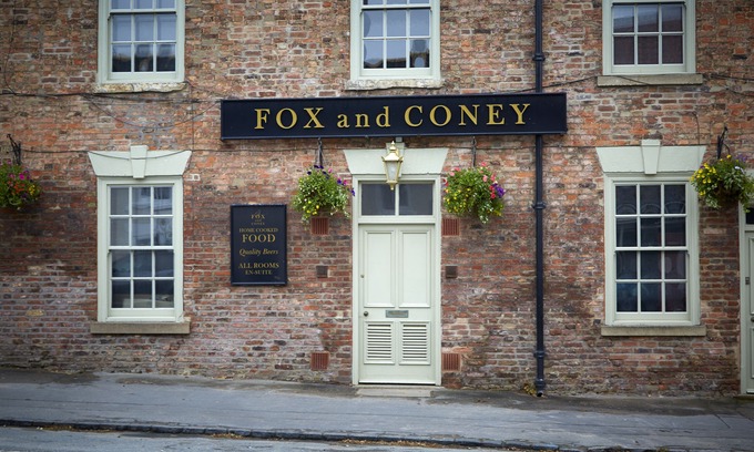 South Cave Hotel | The Fox and Coney Inn