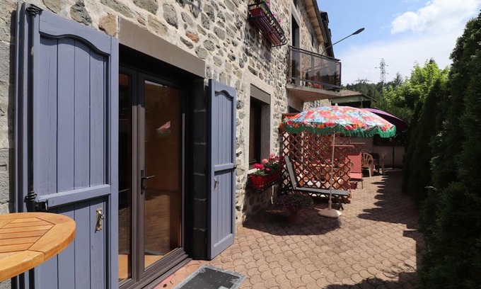 Saint-Flour Cottage | Gite Saint-Flour, 2 bedrooms, 5 persons