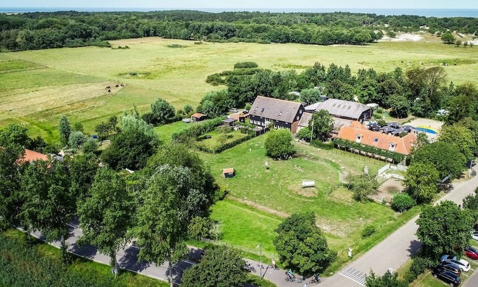 Municipality of Veere Ski Chalet | Apt - Kon. Emmaweg 26 | Vrouwenpolder 'U