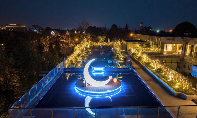 Dujiangyan Hotel | chengduqingchengshanhuajiantang