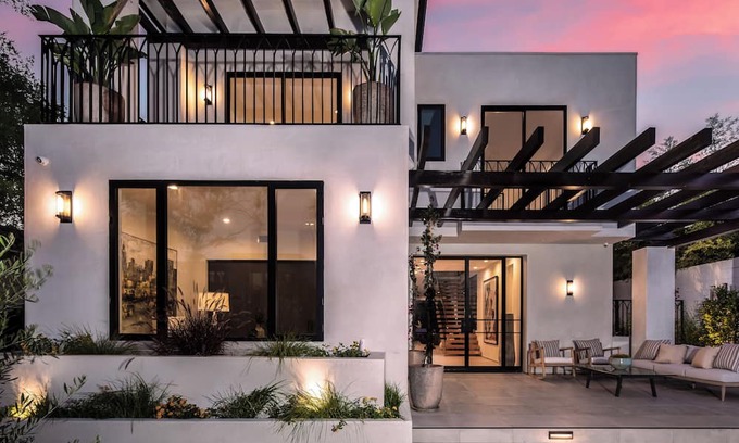 La Brea House | Elegant Melrose Home w Pool and Private Rooftop