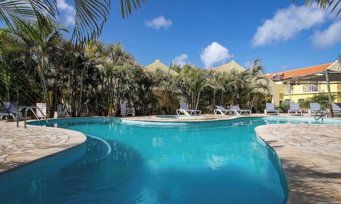 Playa Villa | Bonaire Village Villa 1B by Bookaparadise