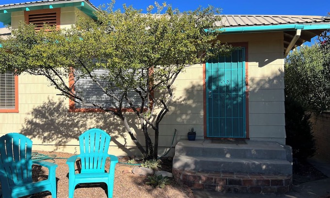 Bisbee House | Charming 1-bedroom house in beautiful Bisbee with AC, WiFi, parking, yard