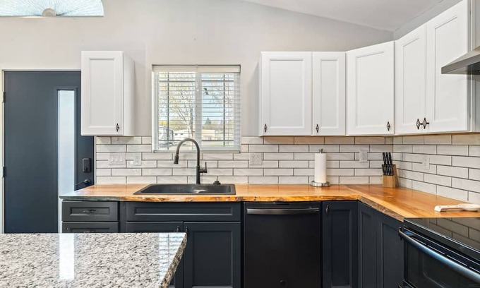 Tri-Cities Apartment | Charming 1-bedroom apartment in Kennewick with WiFi and AC