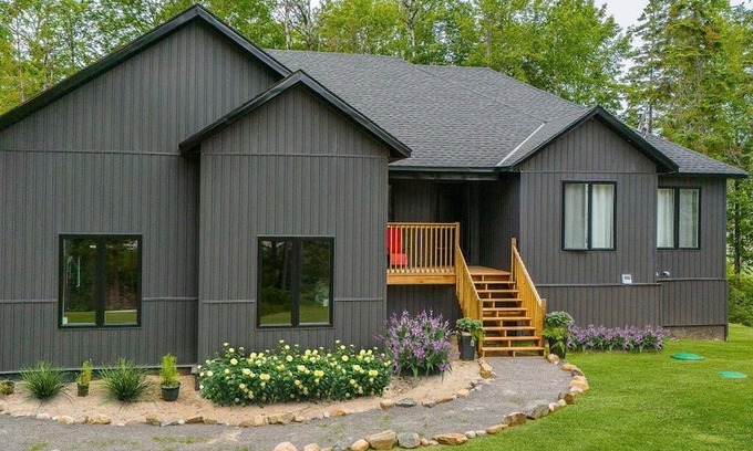 Highlands East House | An outdoor enthusiast's paradise