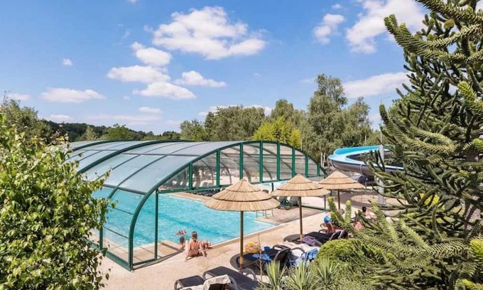 Vernioz House | Camping 4 étoiles - Piscine - efadcg