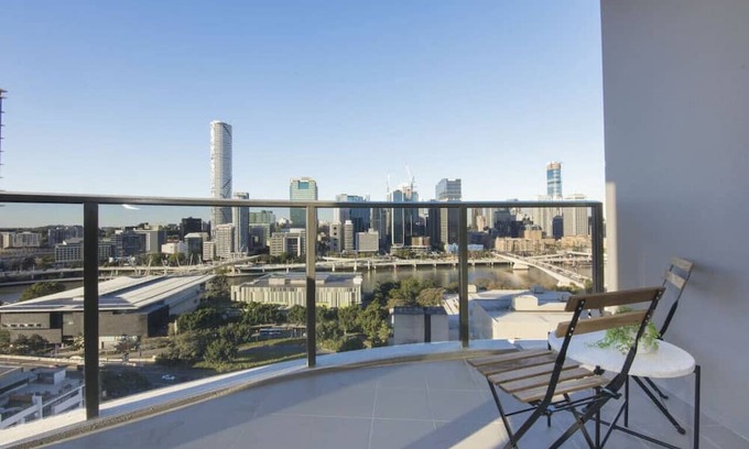 South Brisbane House | AMAZING RIVER VIEW 1 Bedroom Apt w/Parking S'Bank