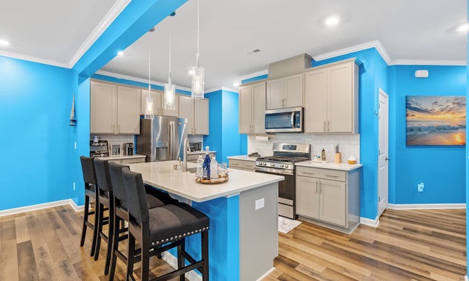 Northeast Raleigh House | Stylish & Central Townhome in the Heart of Raleigh