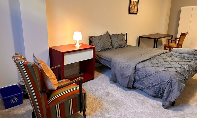 Ottawa Division Apartment | Bright Basement Oasis with Private Bath/Self Check-In & Wifi & Parking in Kanata