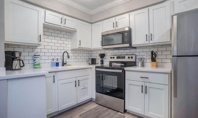 Bayview Apartment | Hillside Cove - Port Suite