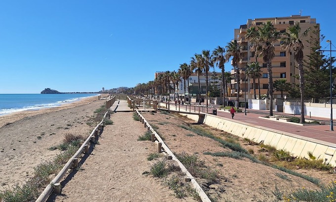 Peniscola Apartment | Appartement Los Pinos, à 5 Minutes de la Plage et de Toutes les Commodités