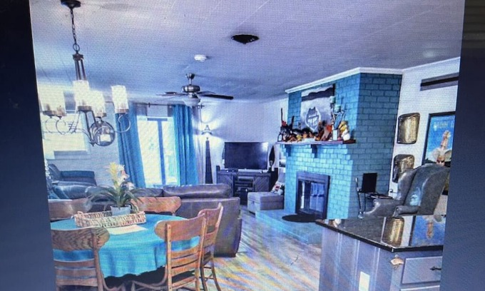 New London House | WATERFRONT 5 BR HOUSE W/DOCK ON BADIN LAKE, NC