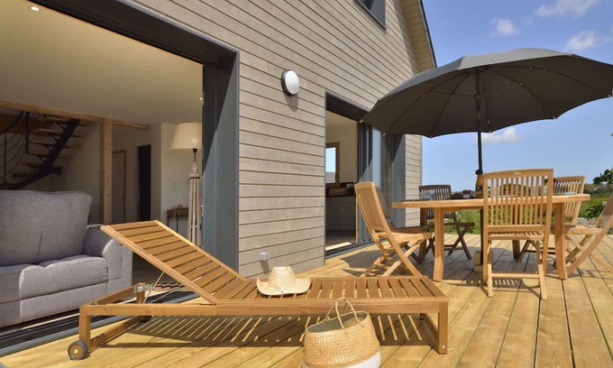Tredrez-Locquemeau House | Wonderful private villa for 6 people with WIFI, terrace and parking