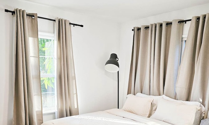 Los Angeles House | 3BD 2B Home Near LAX. Manhattan Beach, SOFI, And FWY