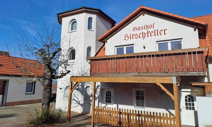 Jebenhausen House | Gasthof Hirschkeller