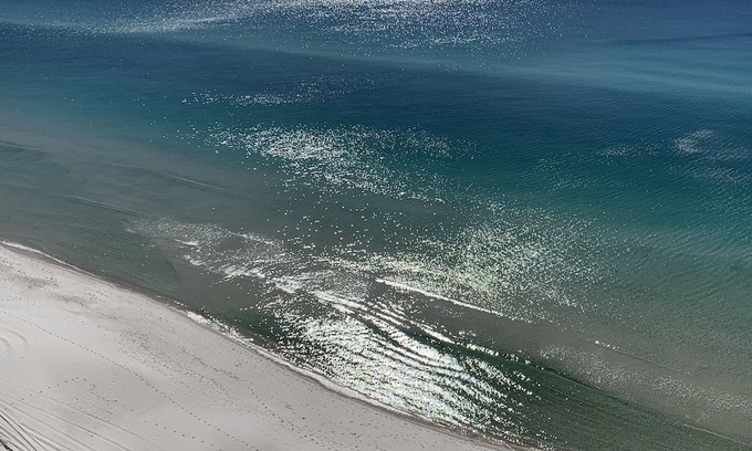West Panama City Beach Condo | Beachfront Condo on the west end of beautiful Panama City Beach.