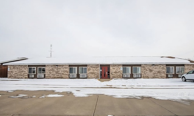 Chesaning House | Making The Best Memories Along The Way! Pets Are Welcome! Free Parking!