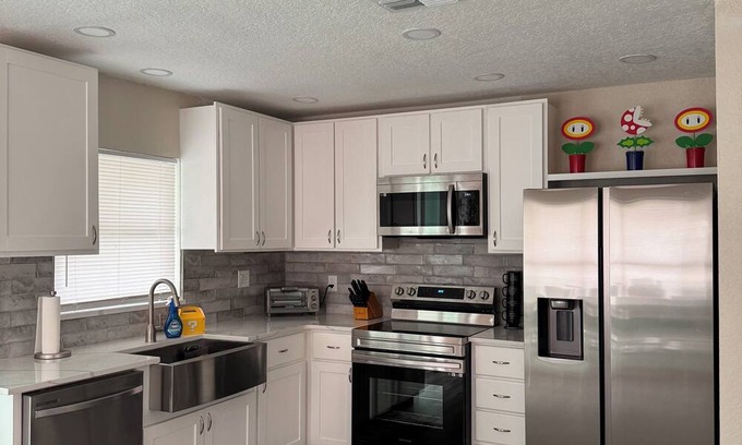 Tangelo Park House | 3/2 less than 2 miles away from Universal Studios