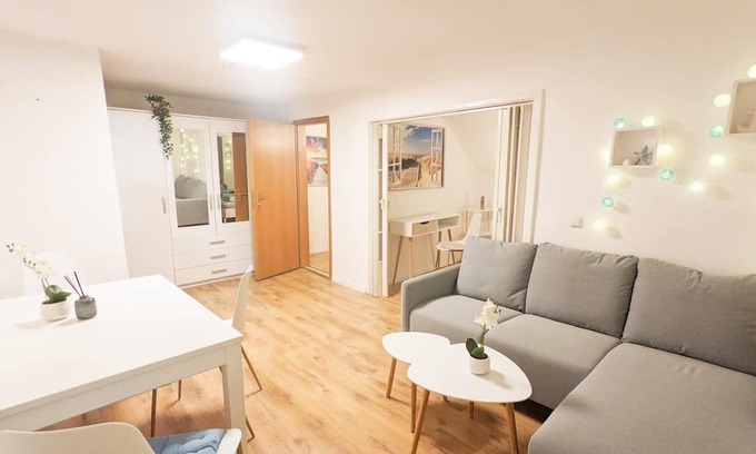 Sebnitz Apartment | Urlaubsidylle mit Pool&terrasse · H6