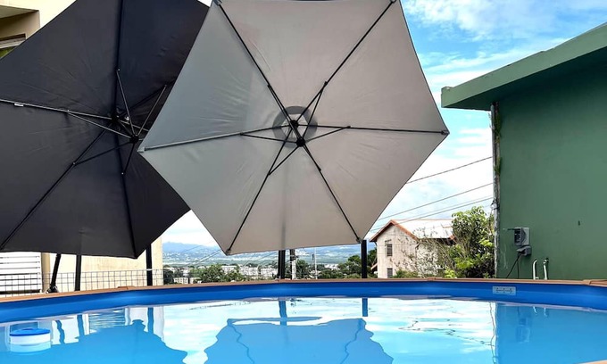 Fontaine de Moutte House | Homerez - House for 4 ppl. with swimming-pool and garden at Fort-de-France