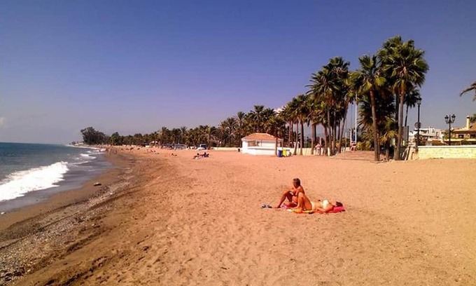 San Pedro de Alcantara Villa | Beachside villa with private heated pool