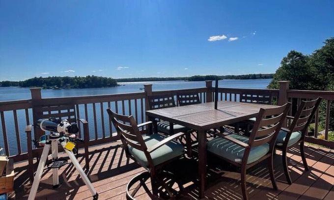 Hale Cabin | Lakefront Lookout on Sage Lake!