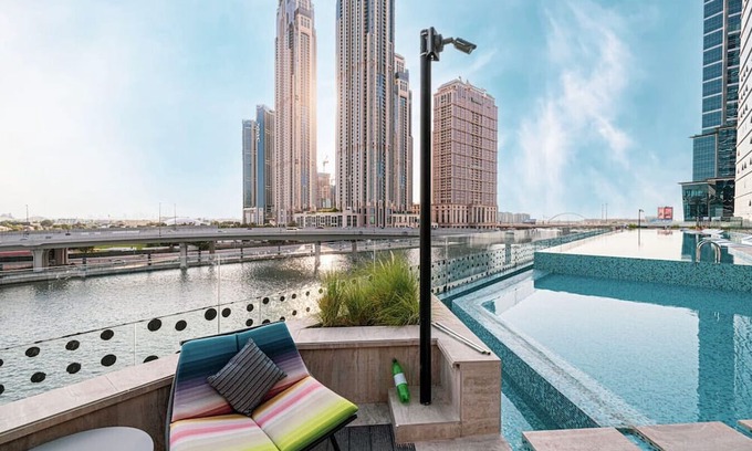 Trade Centre 1 Apartment | Moon Stays - 5 PAX Missoni Flat - Canal View