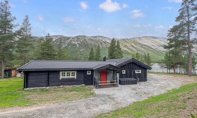 Skjaak House | 4 bedroom cozy home in Nordberg