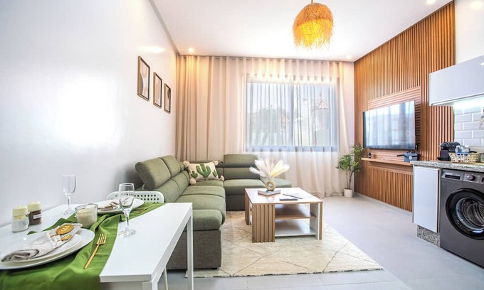 Imi Ouaddar Apartment | Brand New Hidden Cactus-3mn to Beach/Remote Work w/High Speed Wifi, AC & 4K TV