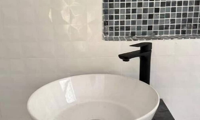 Harare Apartment | Bamboo-view Breeze Suite
