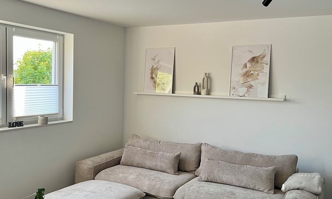 Uffeln Apartment | Semi-detached house with great views of Vlotho