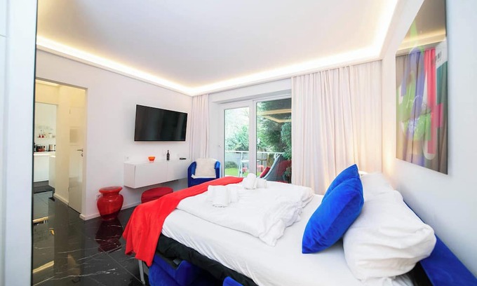 Pomona Apartment | Loft4You-Apartment with balcony by Favorite Stays