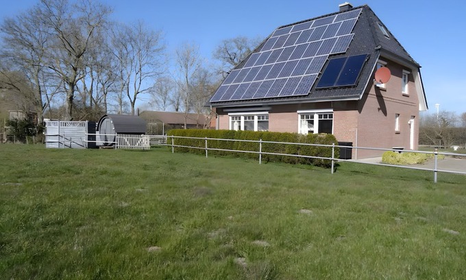 Heringsdorf House | Holiday Home 'Behnke' with Private Terrace, Private Garden and Wi-Fi
