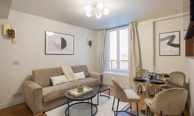 Porte-Saint-Martin Apartment | New apartment Center of Paris