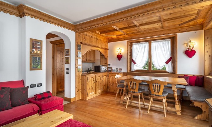 Cortina d'Ampezzo Apartment | Verocai Cozy Chalet
