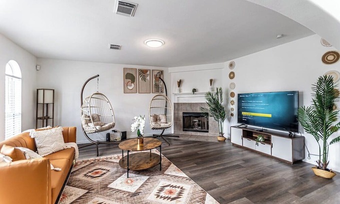 Spring Creek House | 15135 Family-Friendly Home Near Top Attractions
