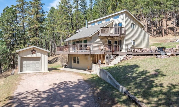 Rapid City Cabin | Forest Cabin, Hottub, 7 beds,