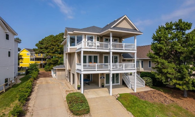 Monteray Shores House | New Listing, Hot Tub, Pool, Sound Side, Distant Ocean Views, Game Room,
