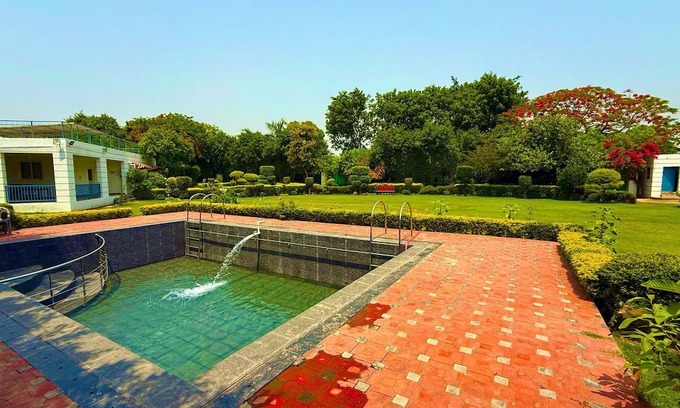 Noida House | Charming 1-bedroom house in Noida