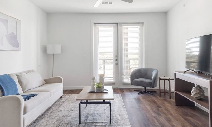 Austin Apartment | Artesian 1BD 18 - One Bedroom Apartment, Sleeps 2